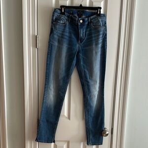 White House Black Market medium wash blue jeans!